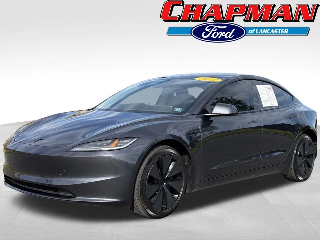 Used 2025 Gray Tesla  image 1