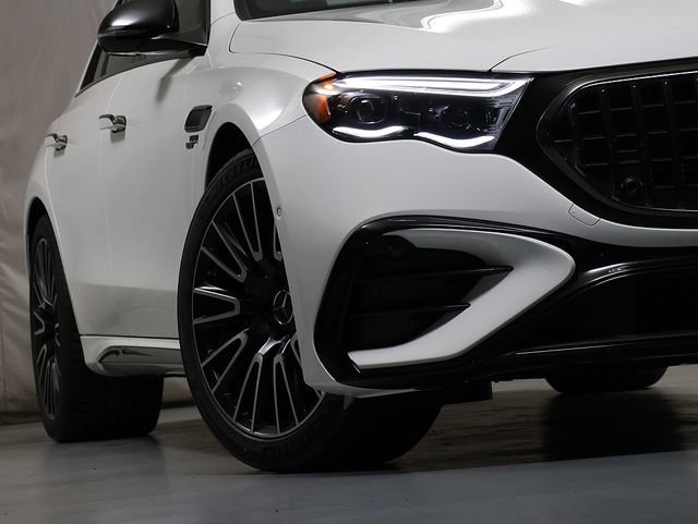 New 2026 Polar White Mercedes-Benz AMG® E 53 E 4MATIC+ Sedan image 33