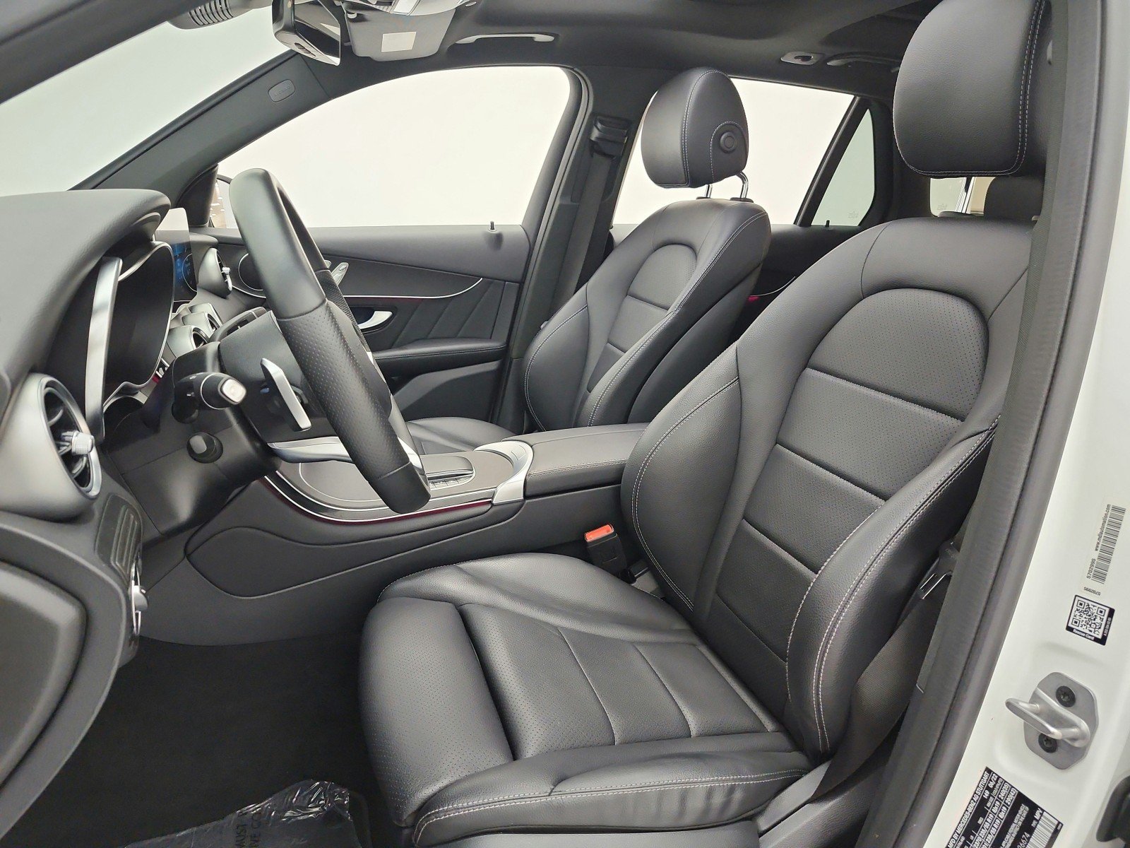 Used 2022 Polar White Mercedes-Benz GLC 300 SUV image 13