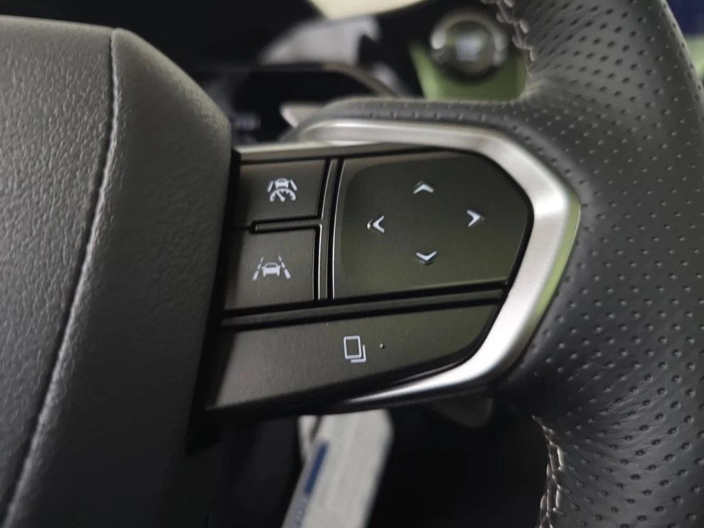 New 2026 Ultra White Lexus 350 F SPORT Handling image 18