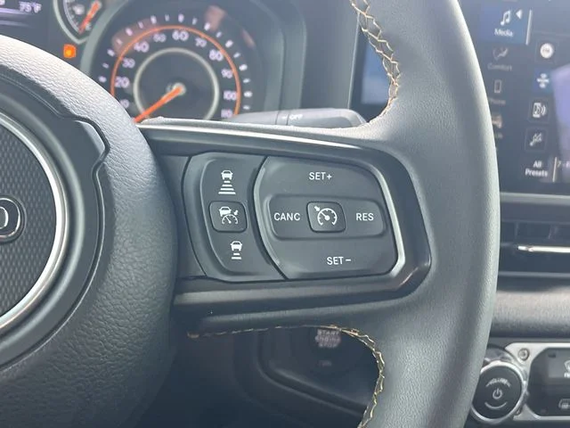 Used 2024 White Jeep Sport S image 19