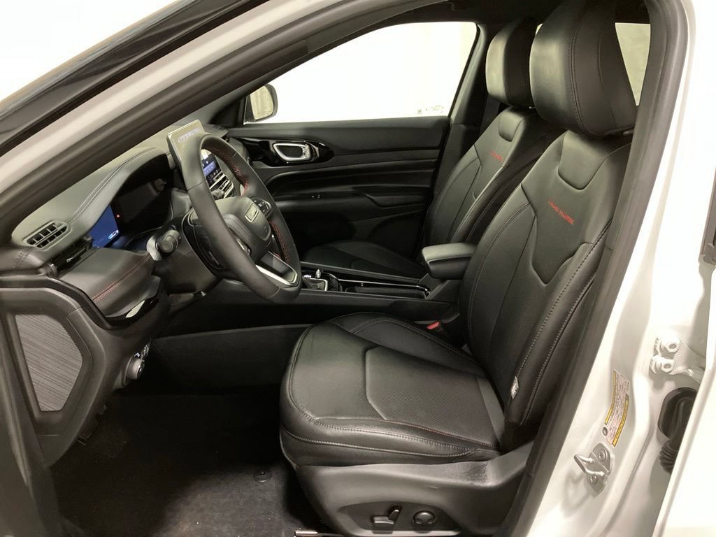 Used 2024 Bright White Clearcoat Jeep Trailhawk image 12
