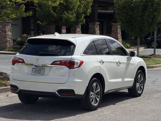 Used 2017 White Diamond Pearl Acura AWD with Advance Package image 4