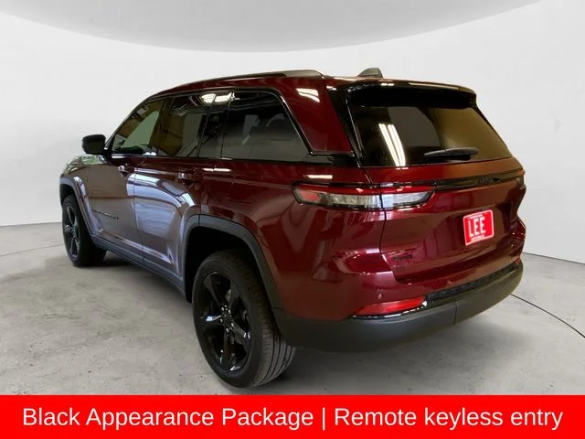 New 2025 Velvet Red Pearlcoat Jeep LIMITED 4X4 image 3
