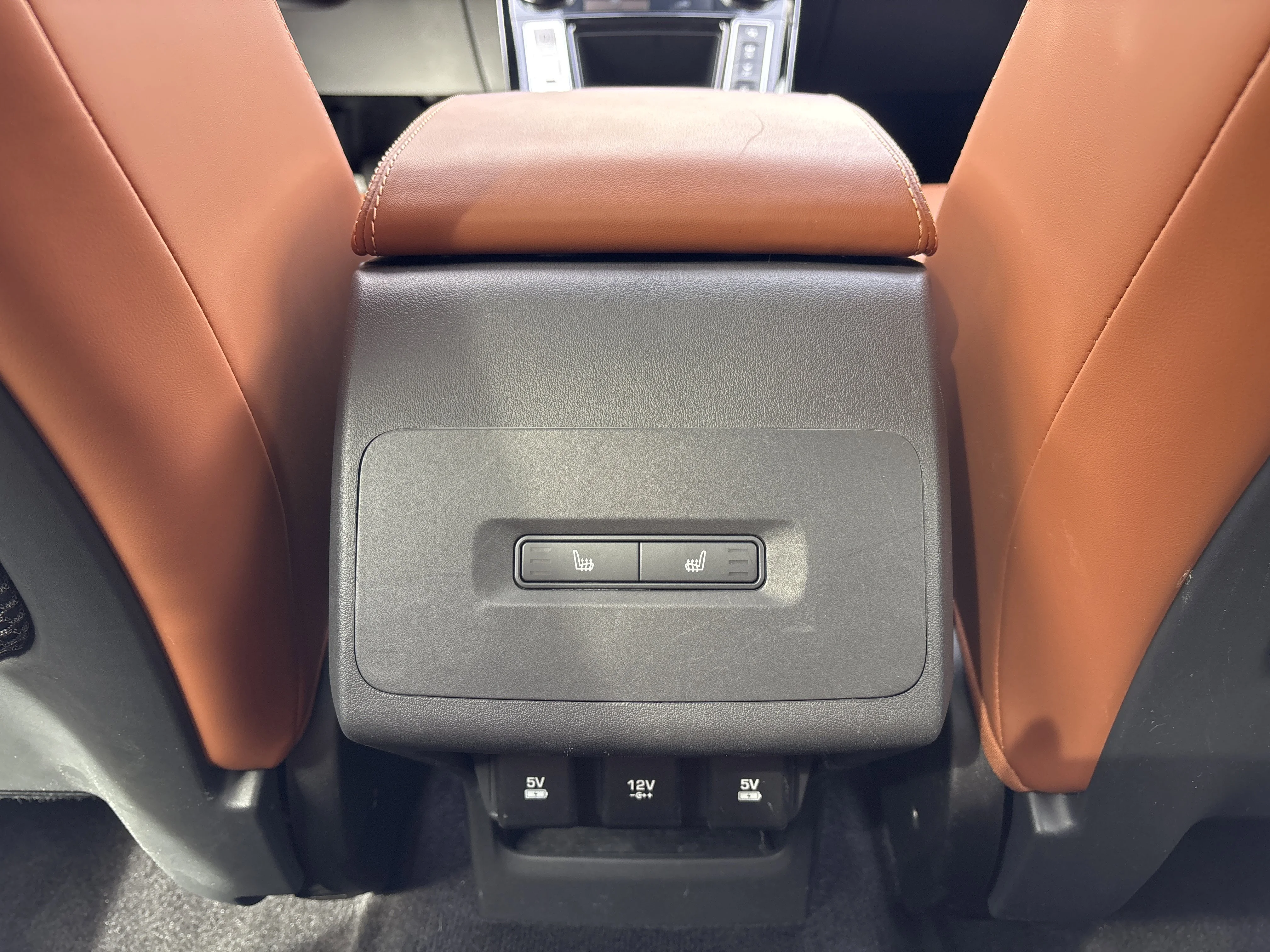 Used 2023 Fuji White Jaguar HSE image 25