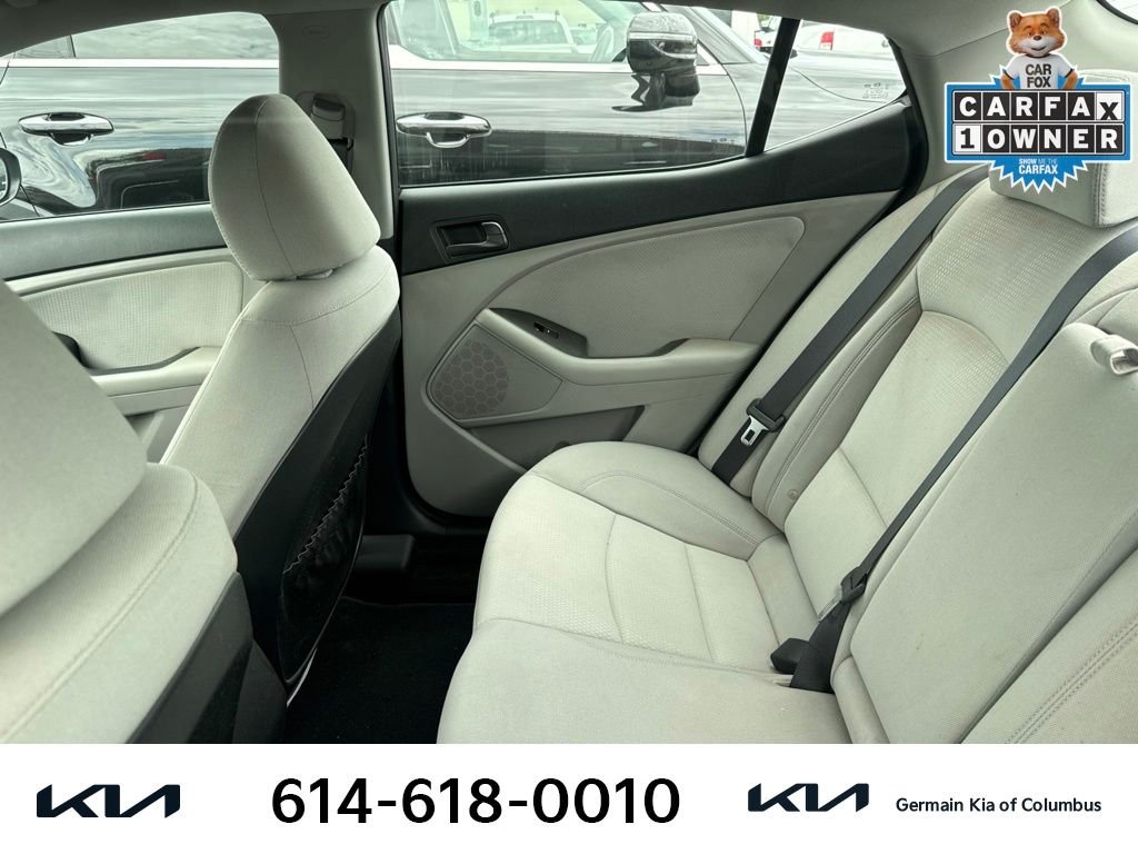 Used 2015 Black Kia LX image 9