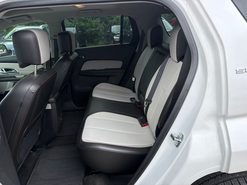 Used 2017 White GMC SLT image 6