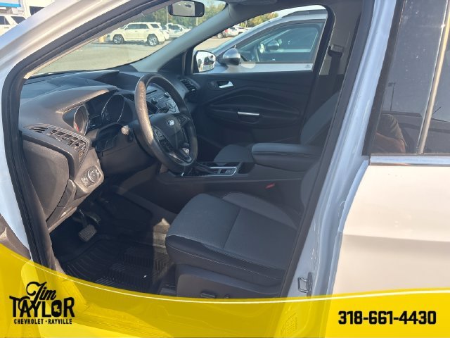 Used 2018 White Ford SE image 11