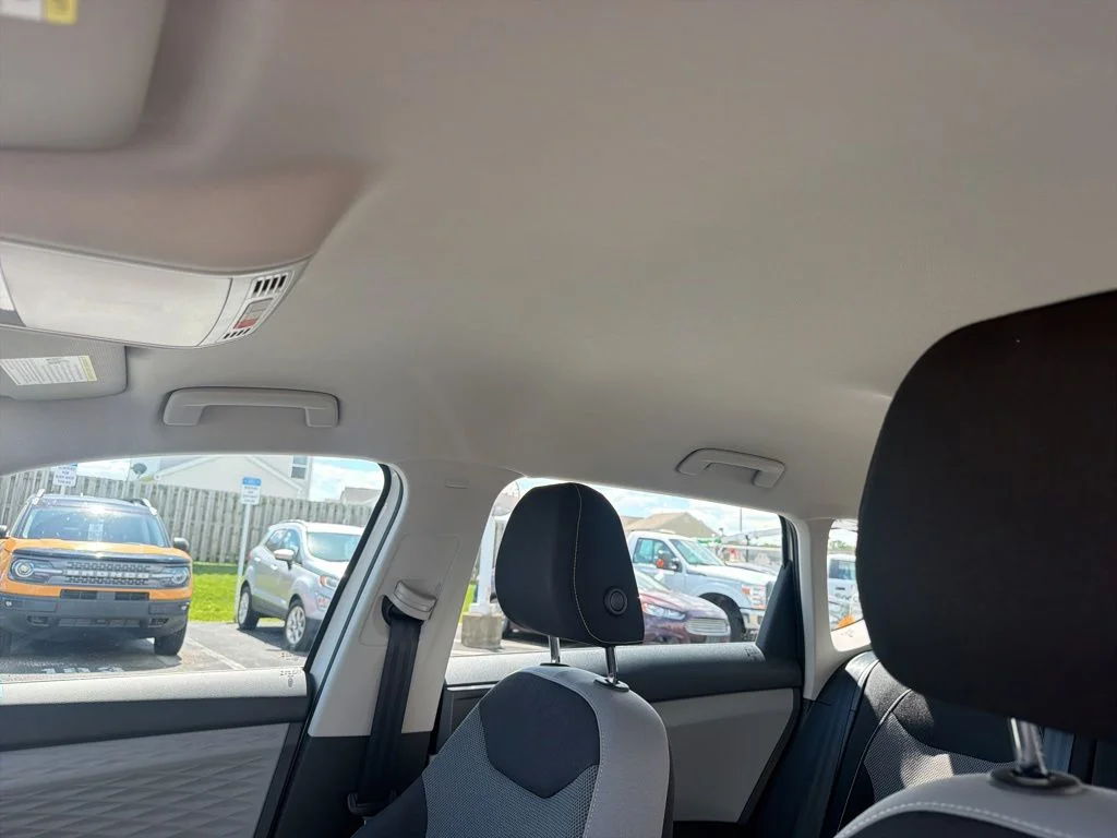 Used 2023 White Volkswagen 1.5T S image 30
