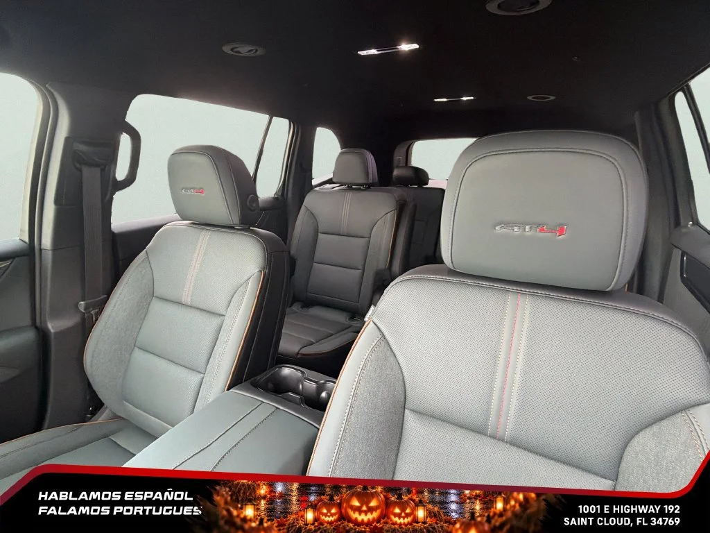 New 2026 Glacier White Tricoat GMC AT4 image 24