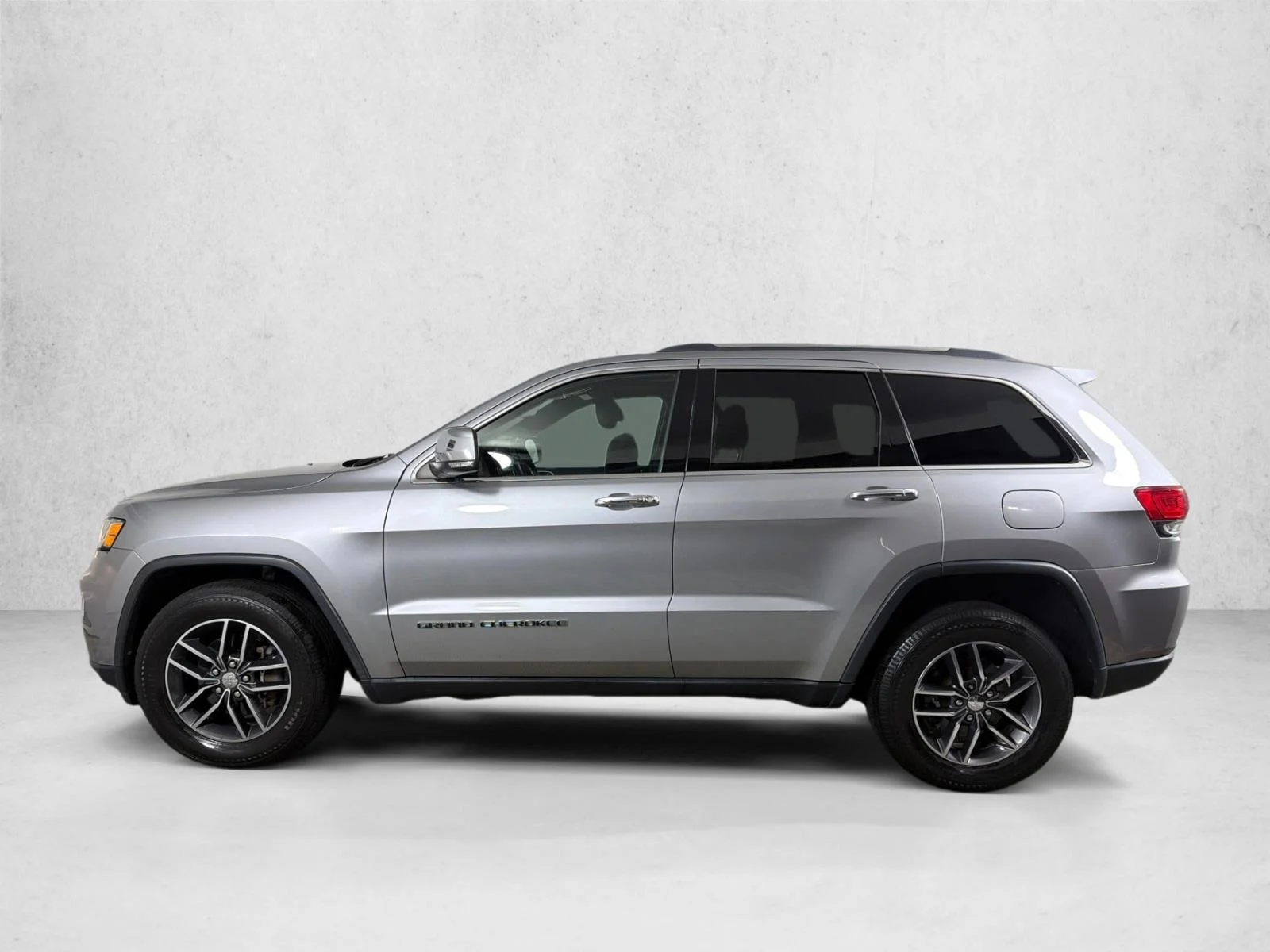 Used 2017 White Jeep Limited image 8