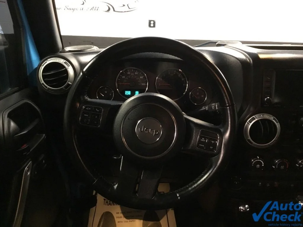 Used 2018 Blue Jeep Unlimited Sahara image 45