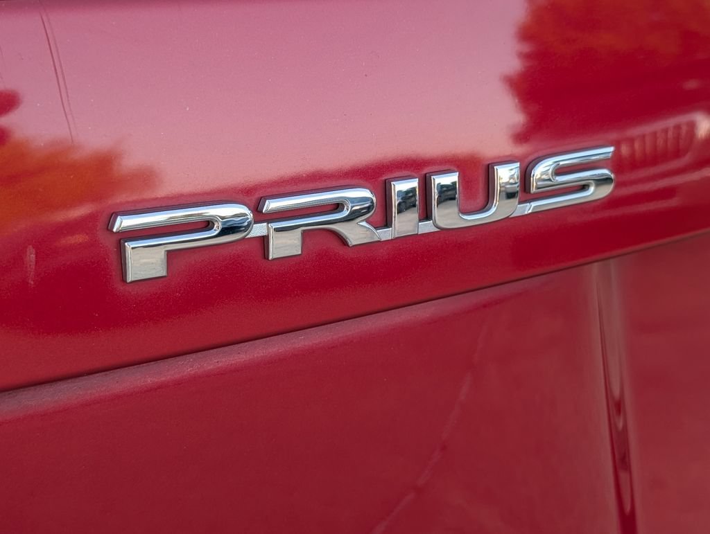 Used 2015  Toyota Four image 30