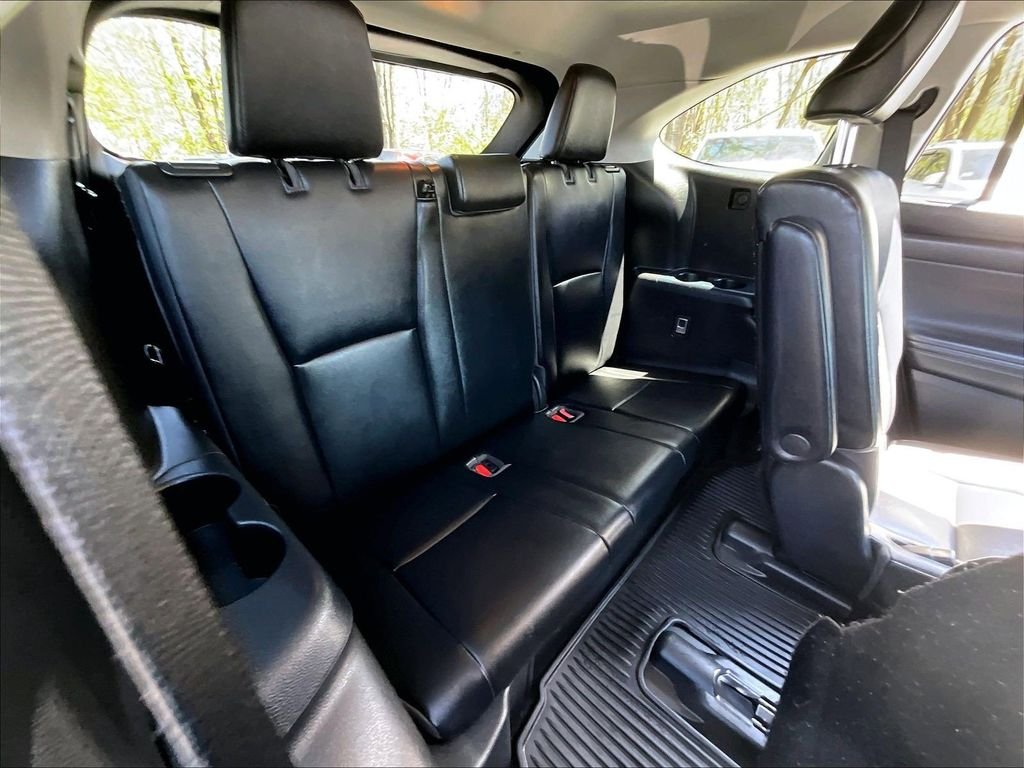 Used 2021 Gray Toyota XLE image 16