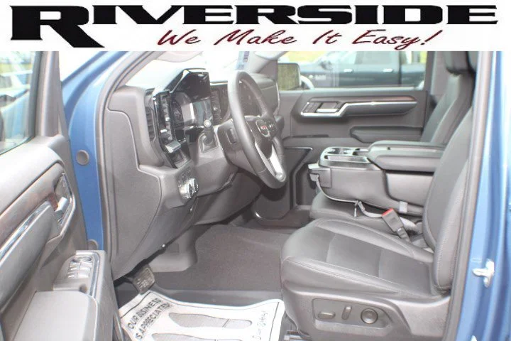 Certified Used 2024 Downpour Metallic GMC SLT image 14