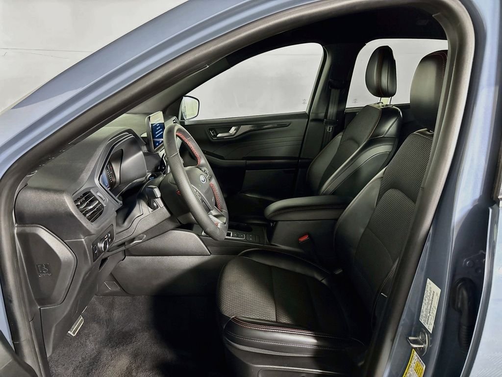 Used 2023 Vapor Blue Ford ST-Line image 11