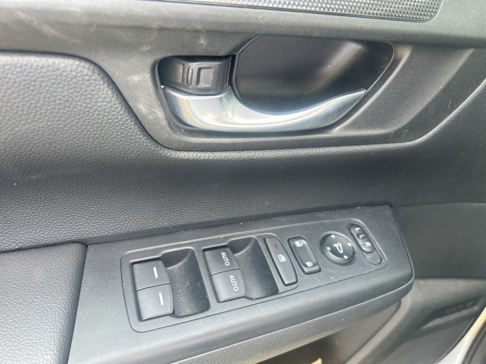 2024 Honda CR-V EX - Photo 18