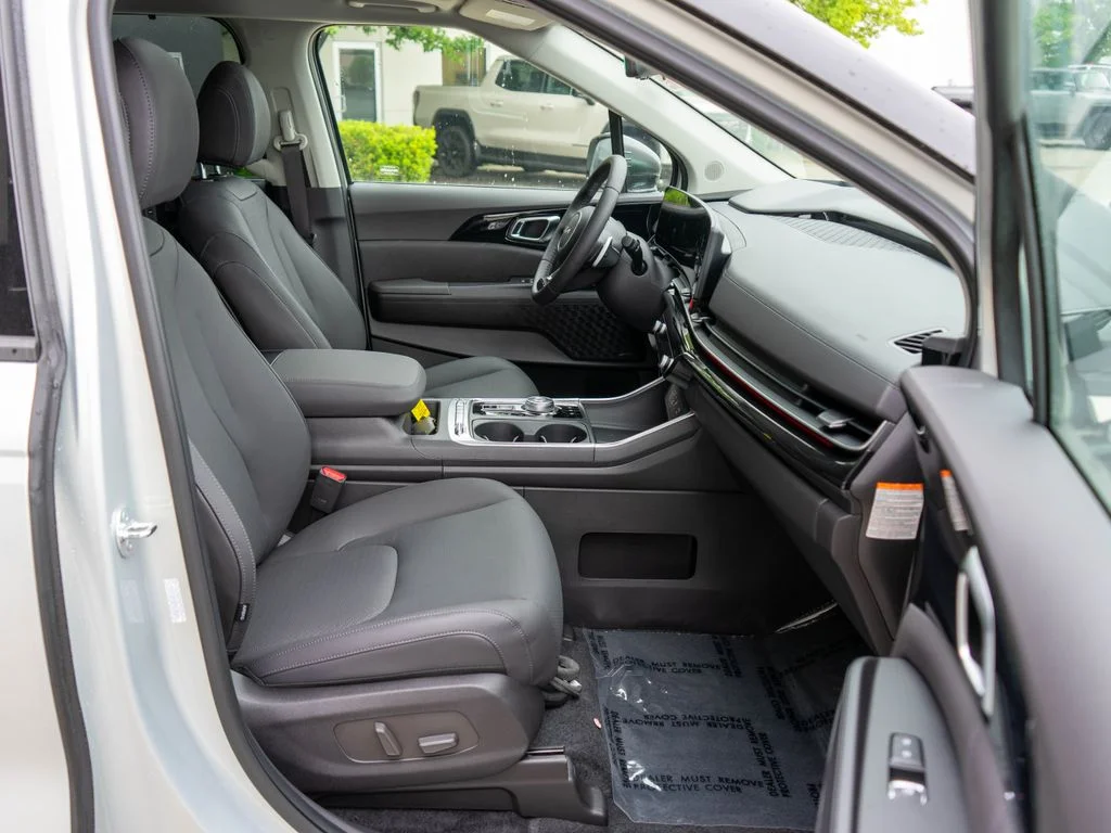 New 2026 Ivory Silver Kia SX Prestige image 10