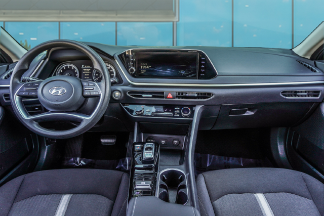 Used 2023 Blue Hyundai SEL image 34