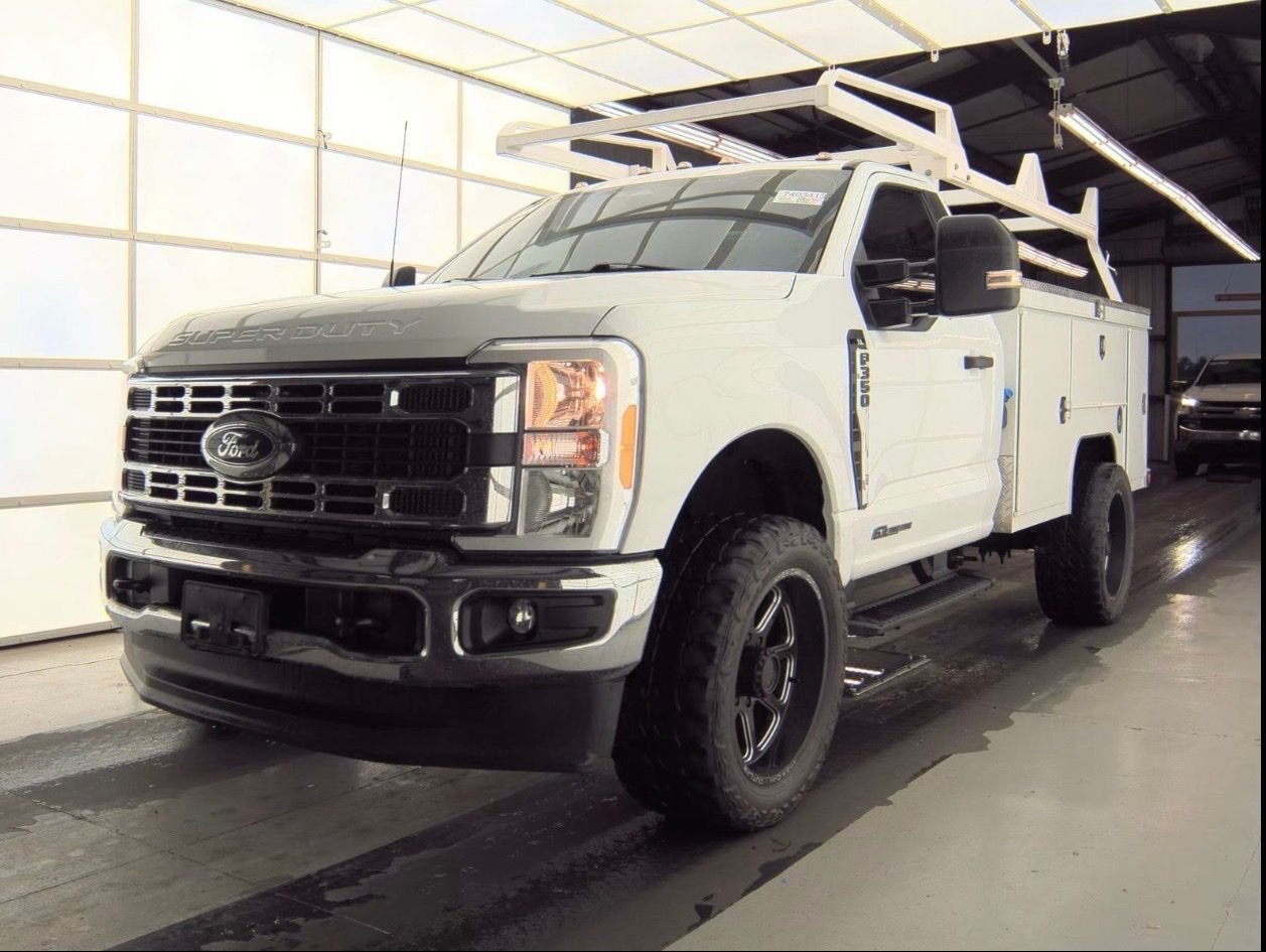2023 Ford F-350 XL 4x4 Regular Cab 145-In SRW's photo