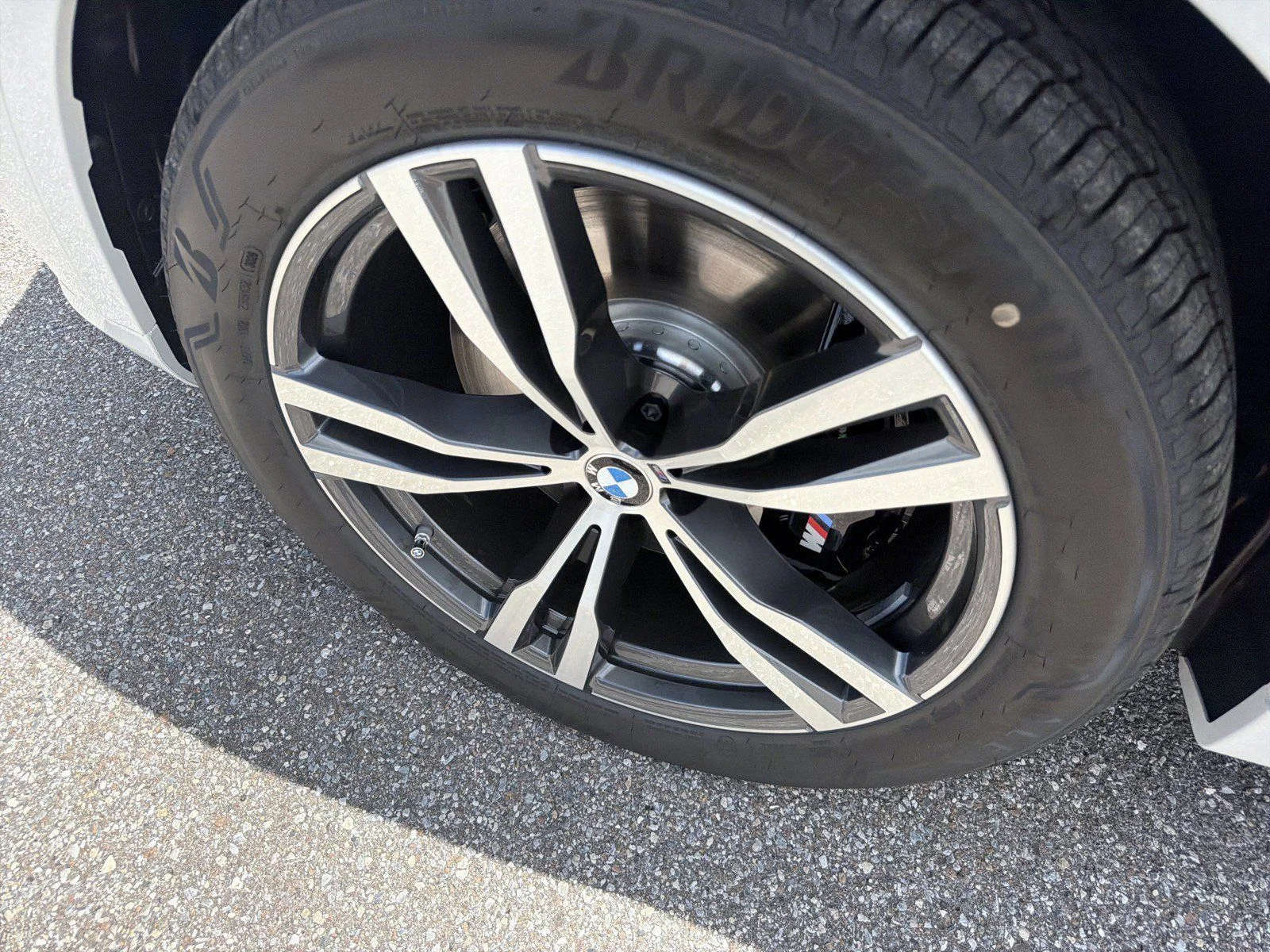 New 2027 Alpine White BMW xDrive40i image 14
