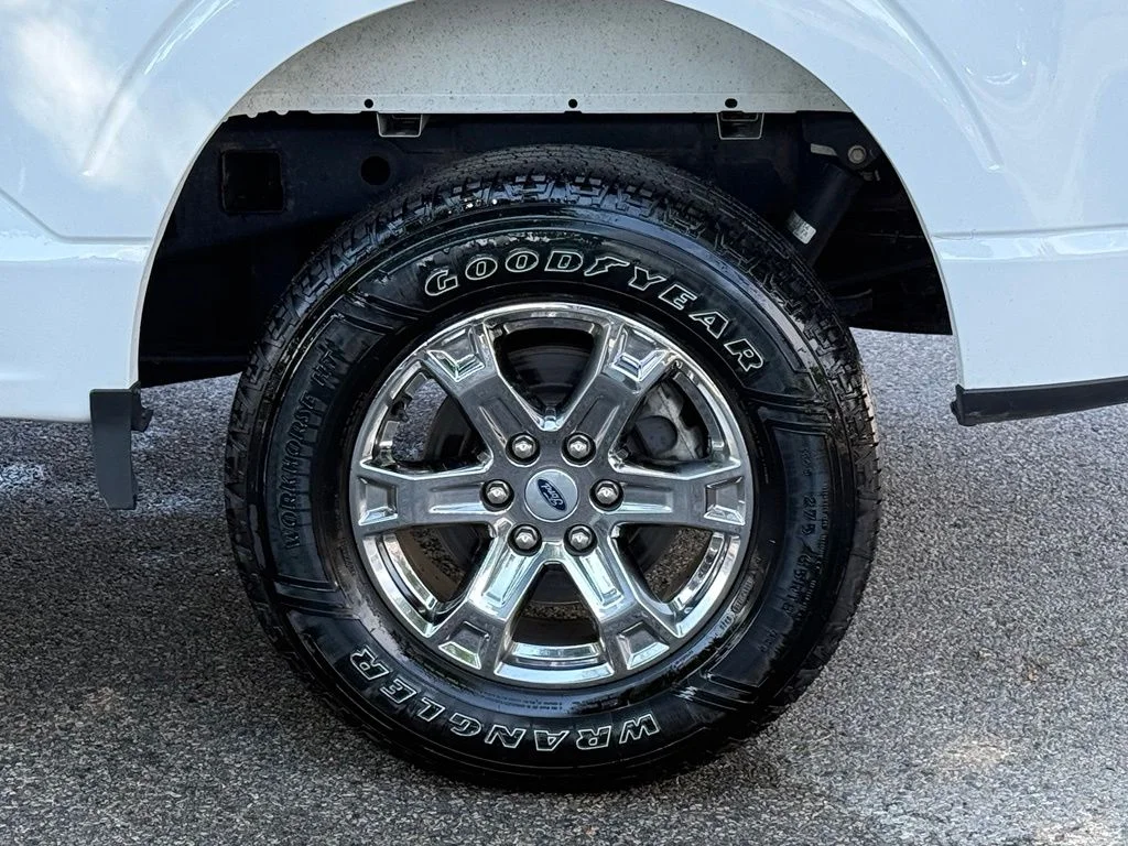 Used 2022 White Ford XLT image 7
