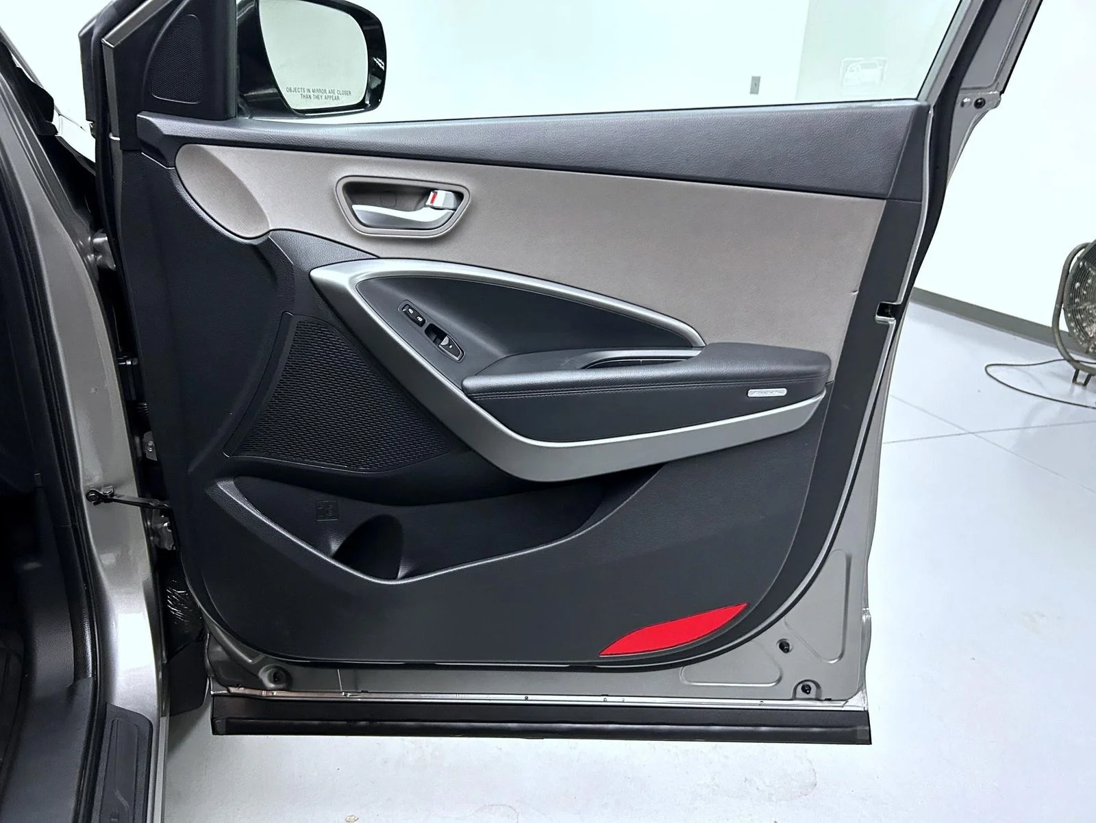 Used 2018 Gray Hyundai 2.4 Base image 16