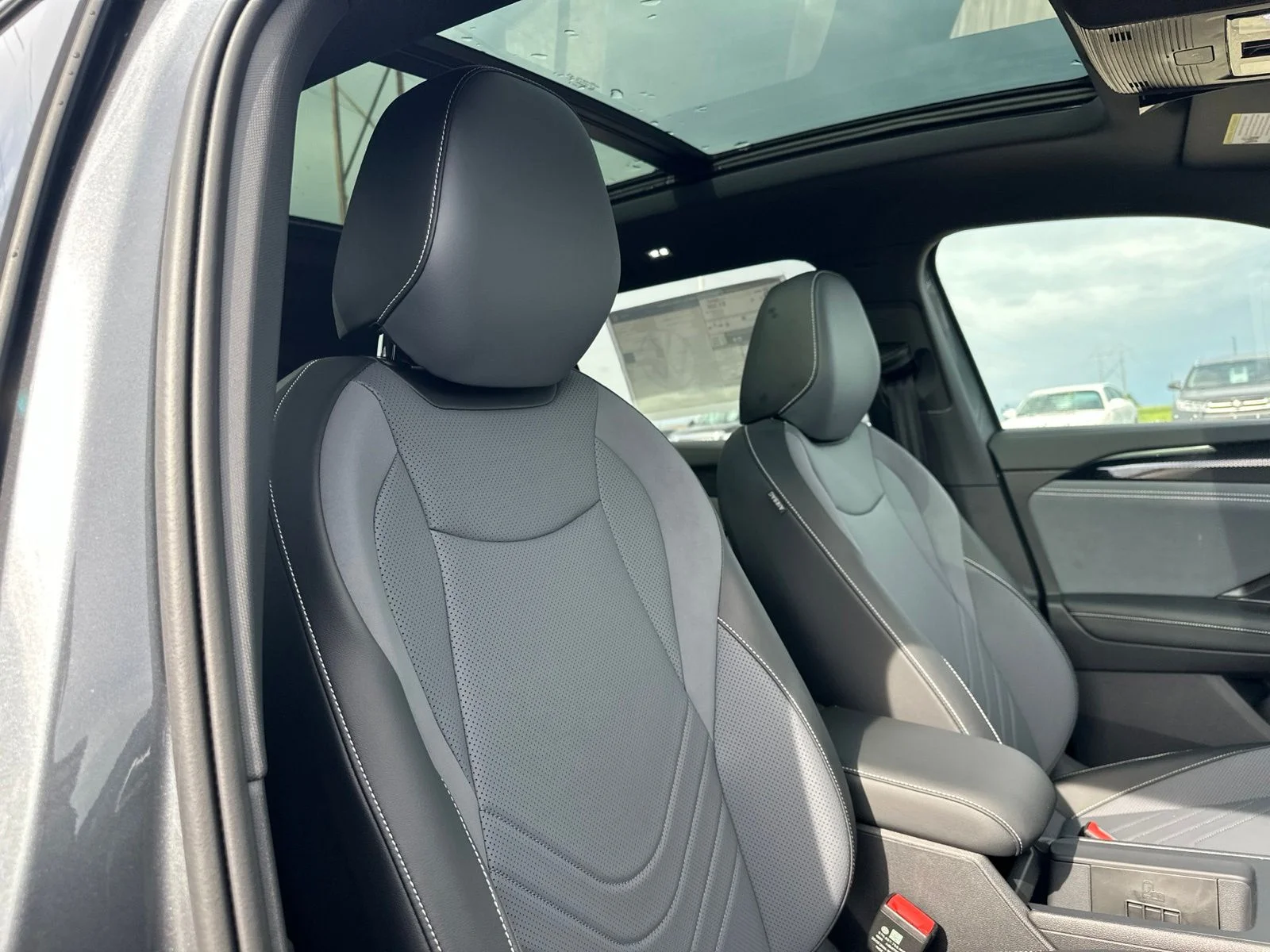New 2026 Gray Volkswagen 2.0T SE R-Line Black image 37