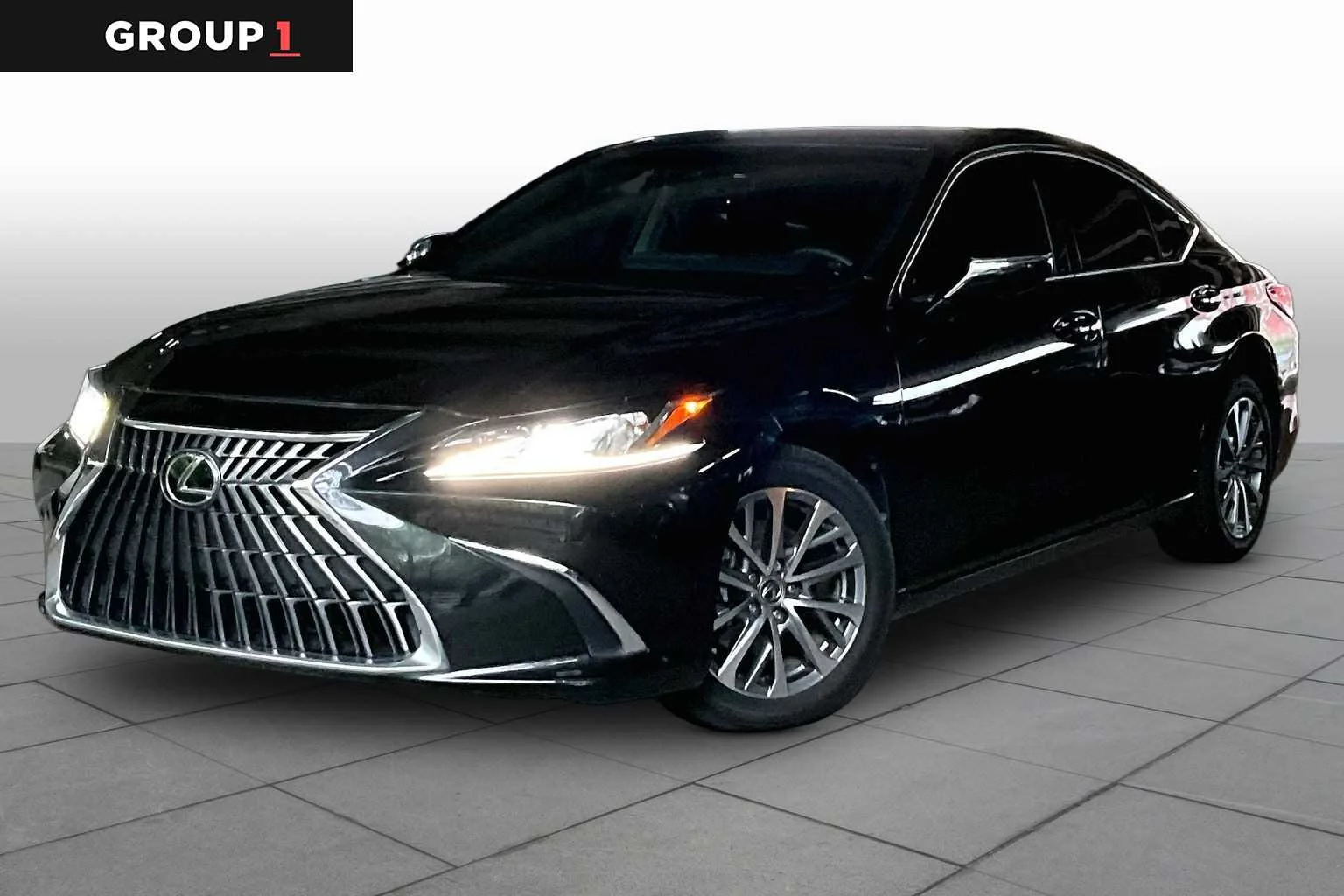 2024 Lexus ES 350 350's photo