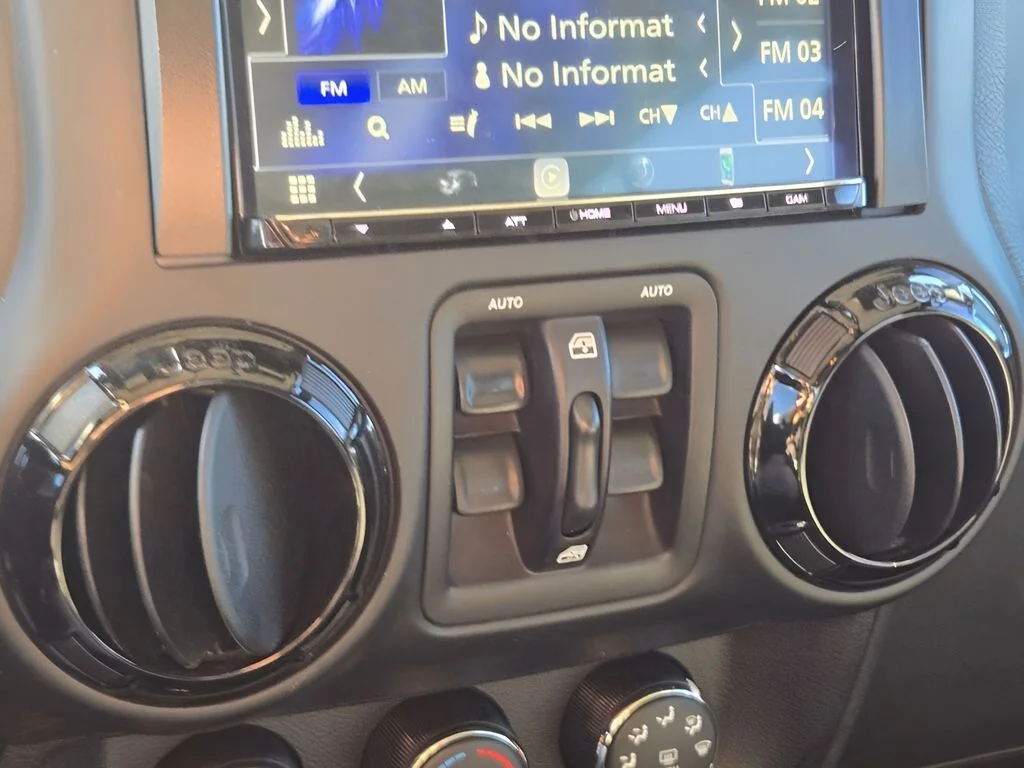 Used 2016 Gray Jeep Unlimited Sahara image 20