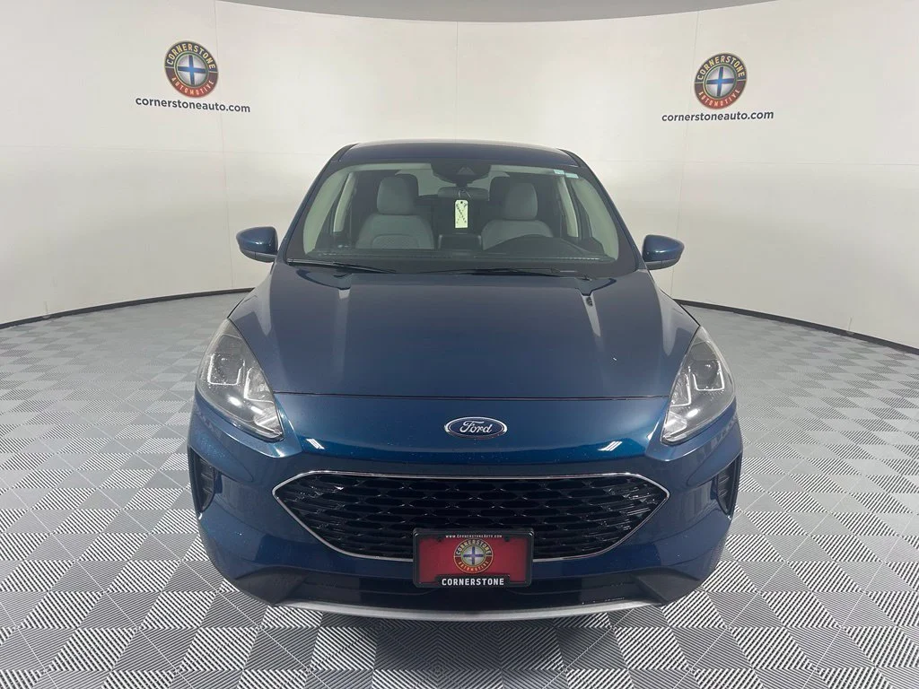 Used 2020 Green Ford SE image 16