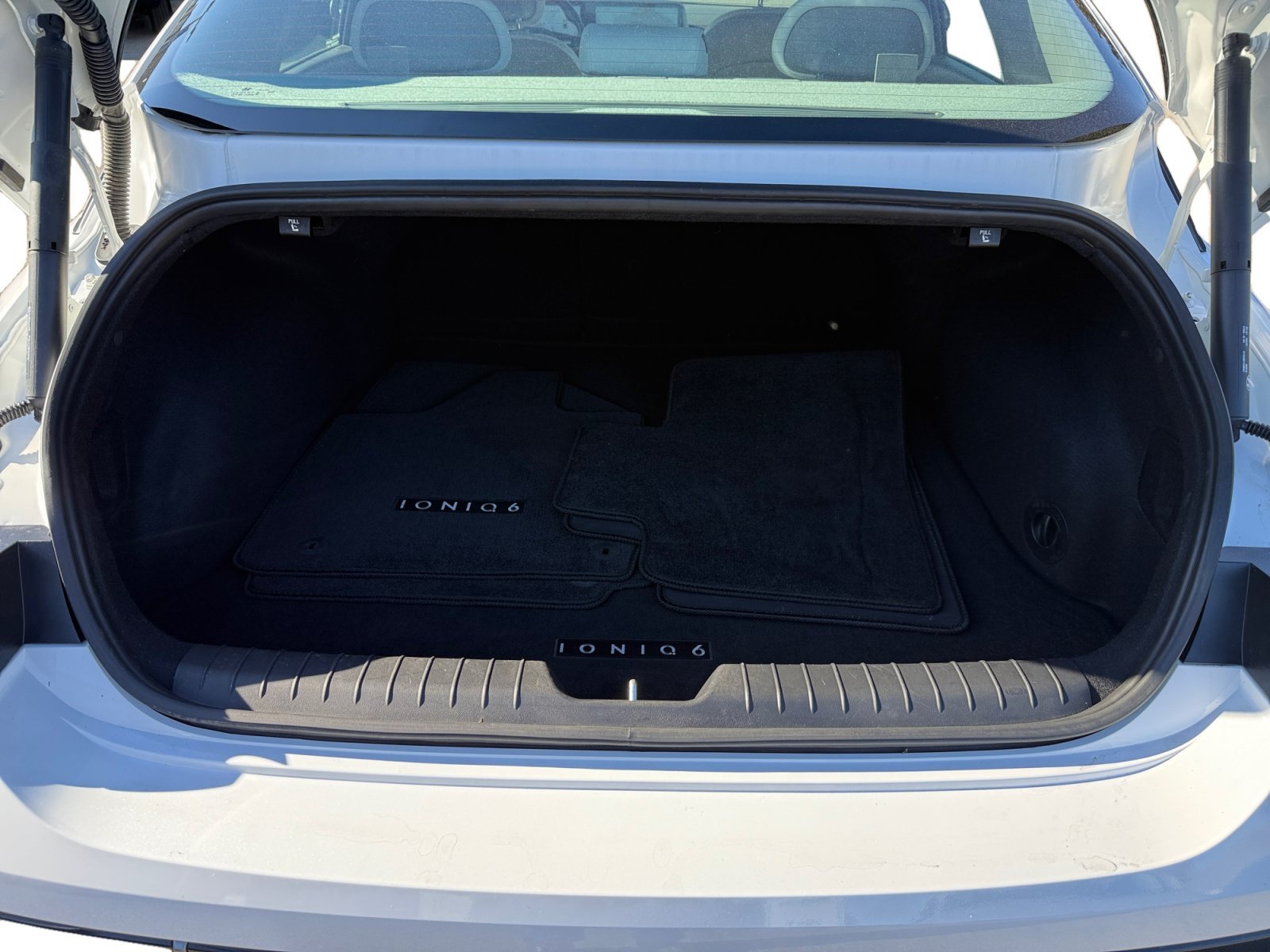 Certified Used 2025 Serenity White Hyundai SEL image 17