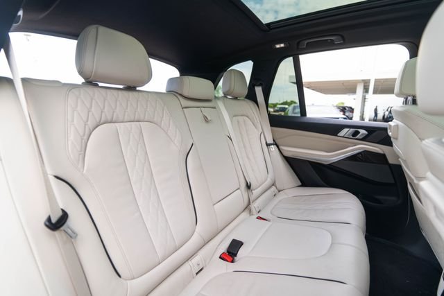 Used 2019 Alpine White BMW xDrive40i image 36