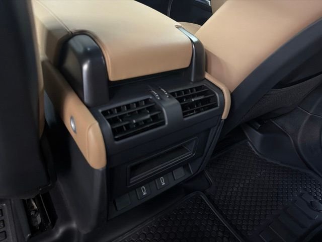 New 2026 Fuji White Land Rover S image 17