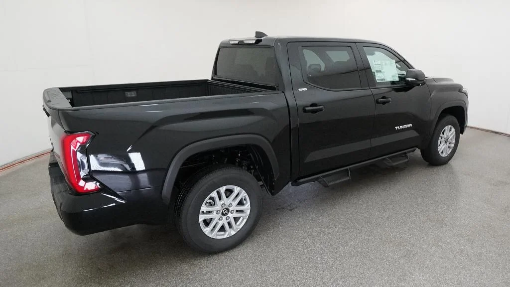 New 2026 Midnight Black Metallic Toyota SR5 image 25