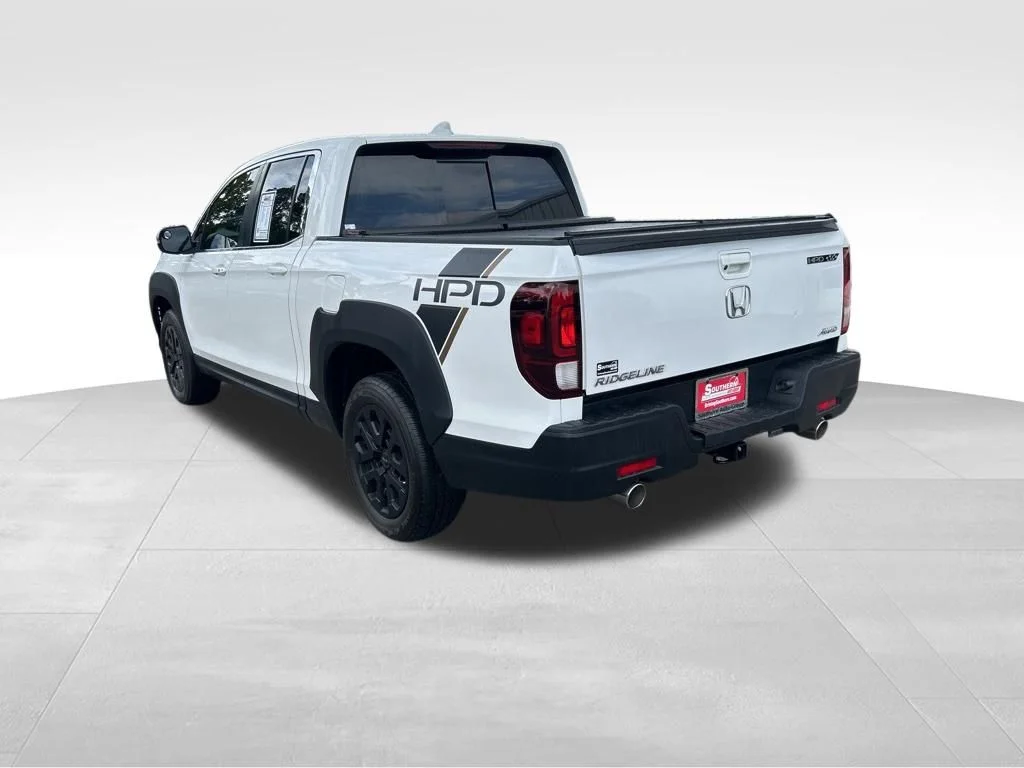 Used 2023  Honda RTL image 18