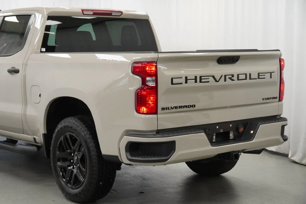 New 2026 White Sands Chevrolet Custom image 16