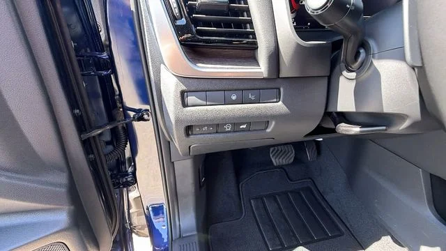 New 2026 Blue Nissan Platinum image 30