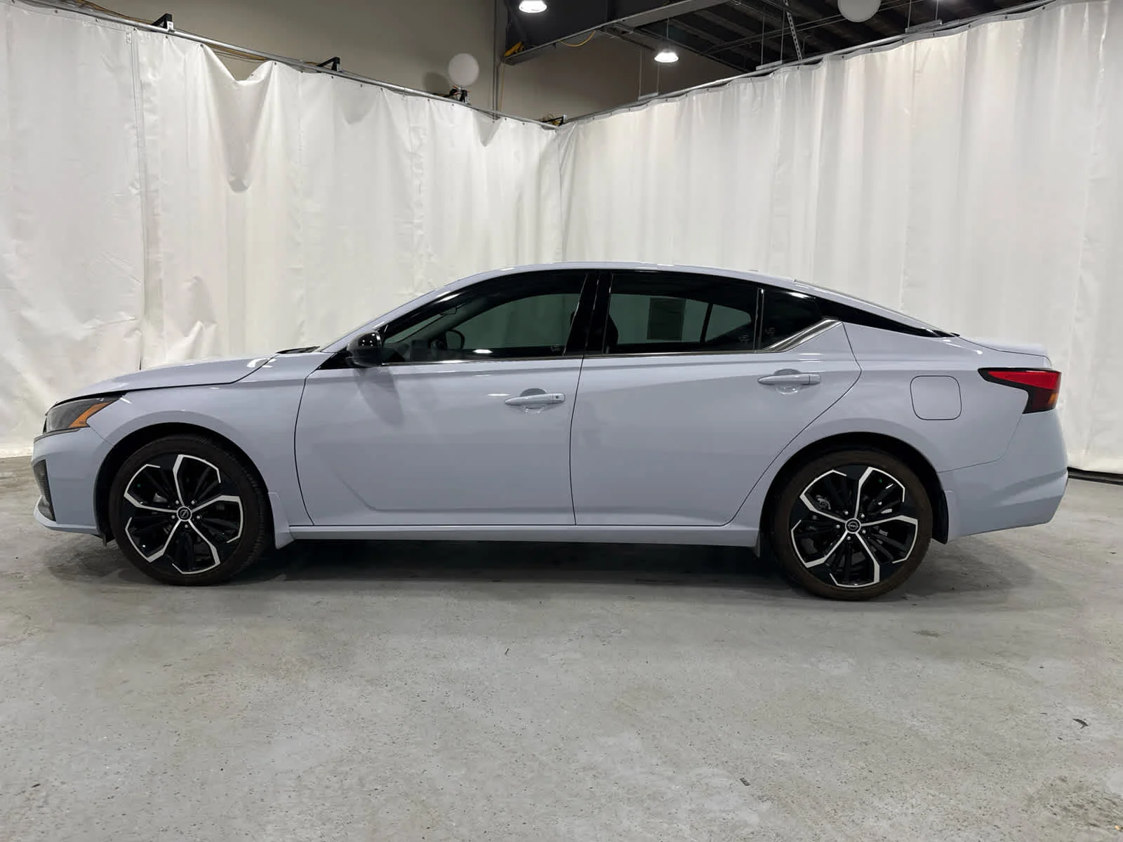 Used 2024 Gray Nissan SR Intelligent AWD image 2