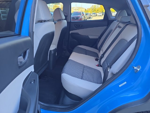 Used 2022 Blue Hyundai SE image 14