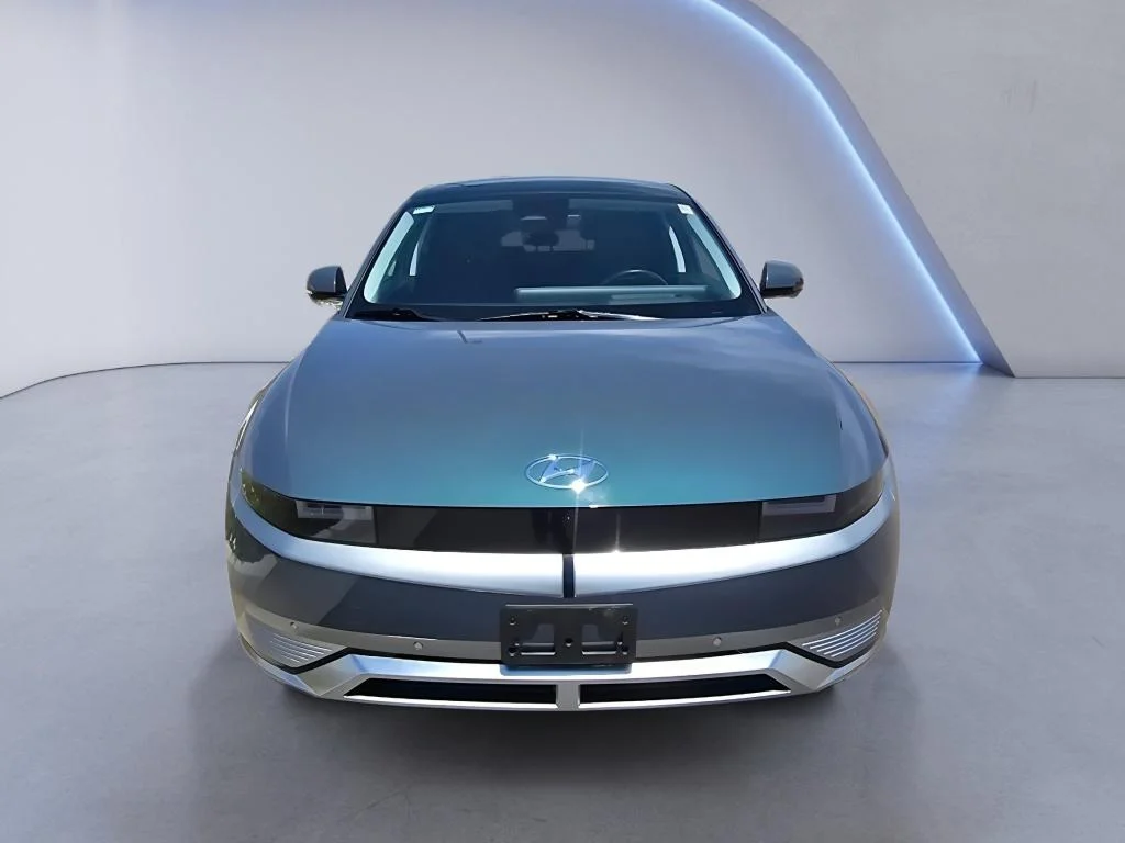 Used 2023 Digital Teal Hyundai Limited image 8