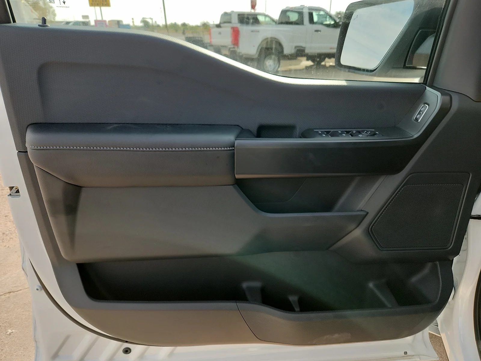 New 2026 Oxford White Ford STX image 14