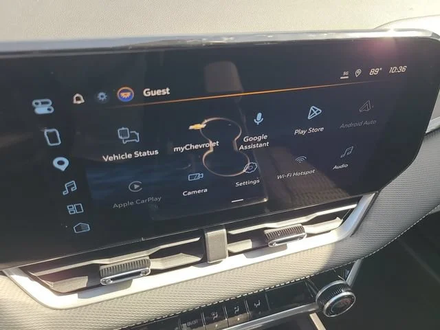 New 2027 Summit White Chevrolet LT image 28