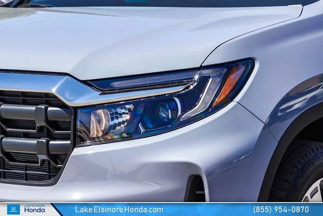 New 2025 Sonic Gray Pearl Honda RTL image 4