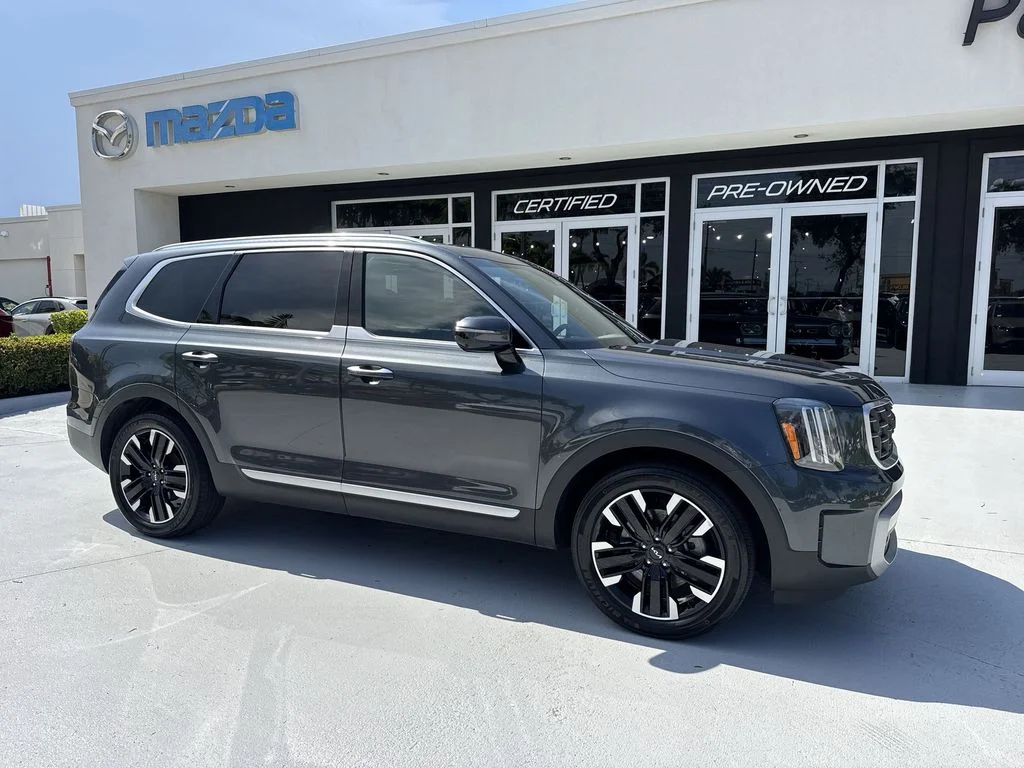 Used 2023 Gray Kia SX-Prestige image 6