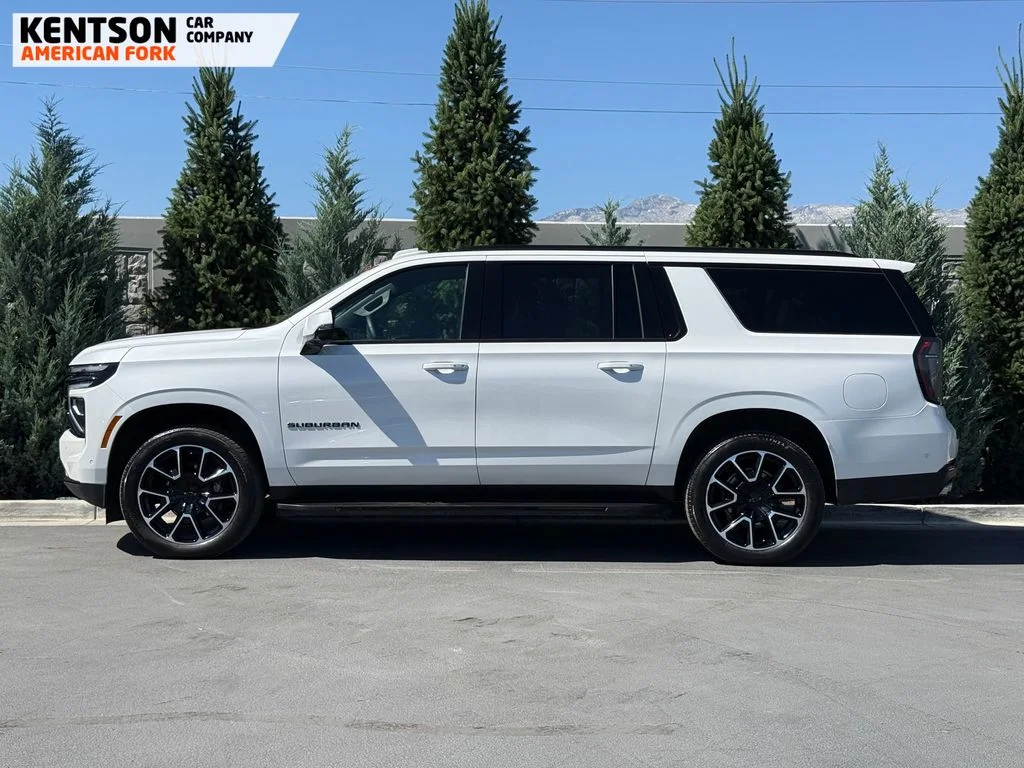 Used 2025 White Chevrolet RST image 4