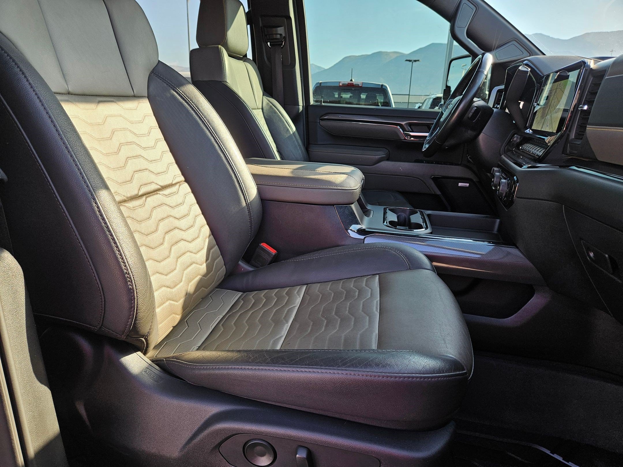 Used 2024 Black Chevrolet ZR2 image 32