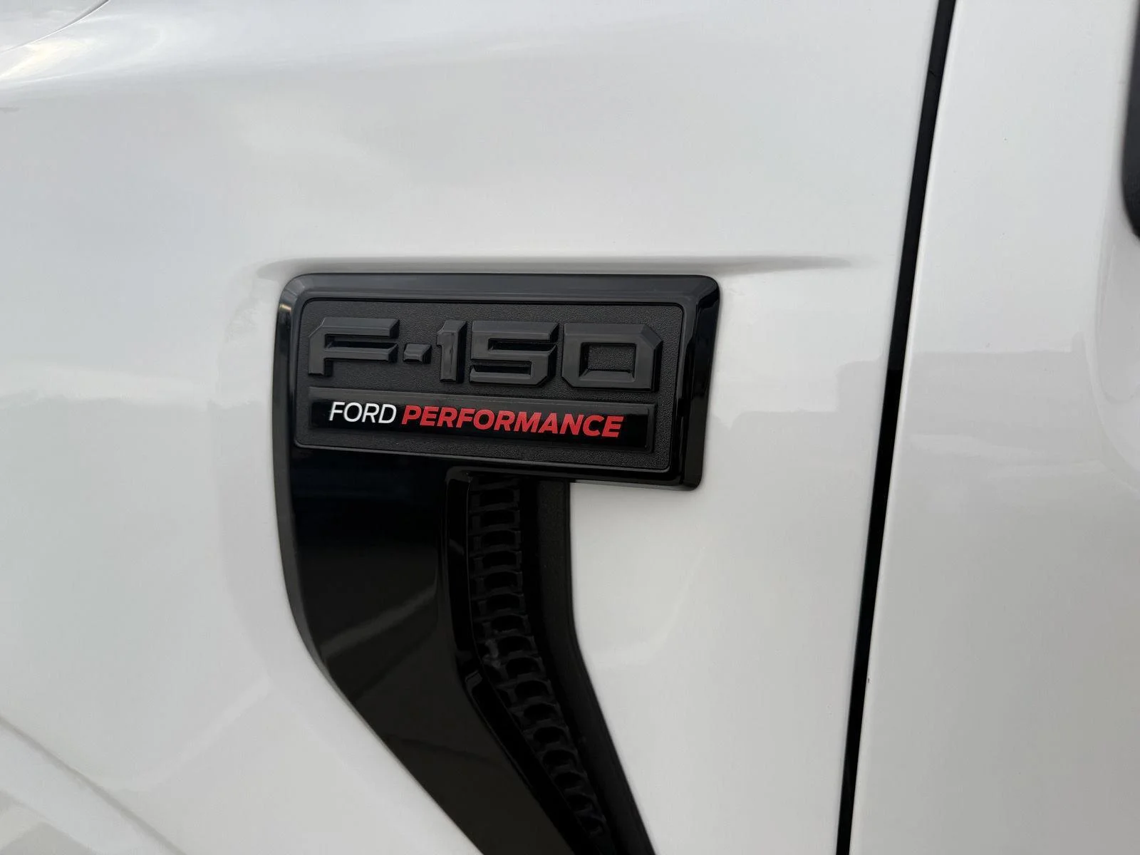 Certified Used 2025 Oxford White Ford STX image 8