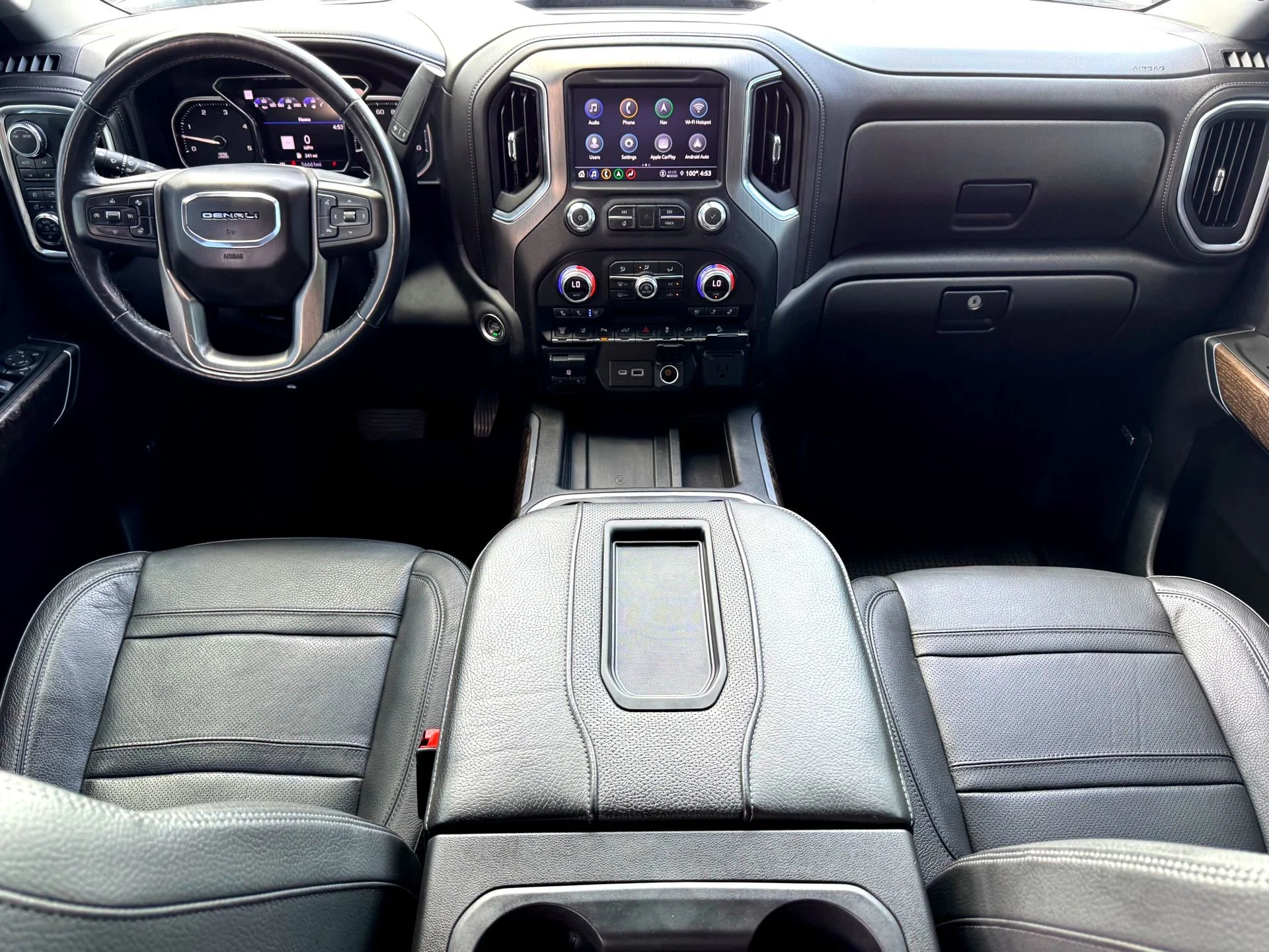 Used 2022 Onyx Black GMC Denali image 22
