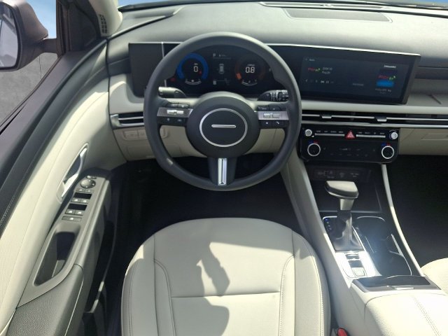 New 2026 Silver Hyundai SEL Plus image 8